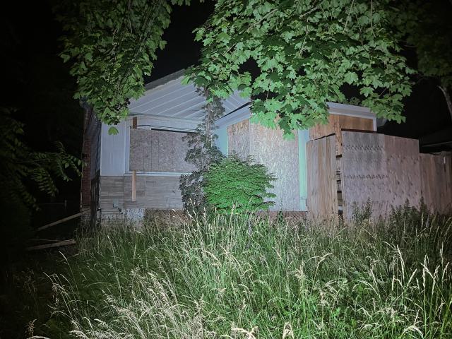 Battered on Burnhamthorpe - IMG_1289.jpg