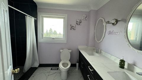 Abandoned mansion - Caledon, Ontario