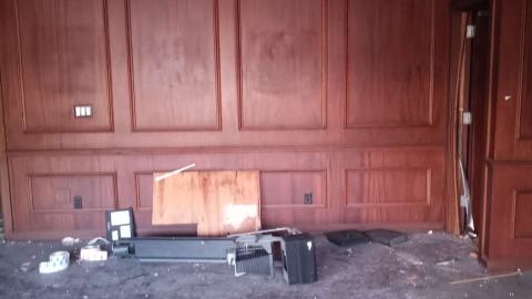 An old projector/camera on the ground