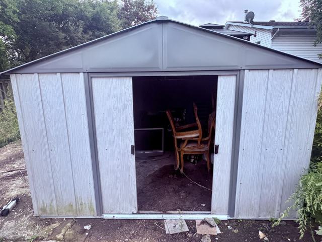 Lone Shed photo 2