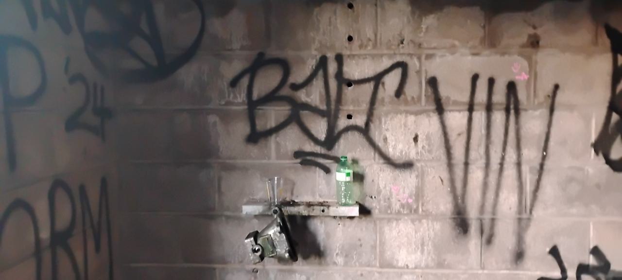 Odd shed - 1000003920.jpg