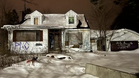 Get out while you still can... - IMG_5929.jpg