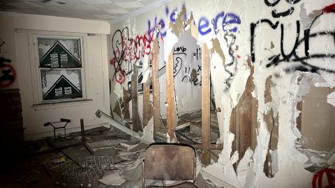 Photo from Get out while you still can...