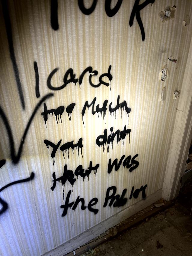 Get out while you still can... - IMG_5963.jpg