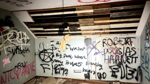 Get out while you still can... - IMG_5970.jpg