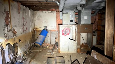 Get out while you still can... - IMG_5989.jpg