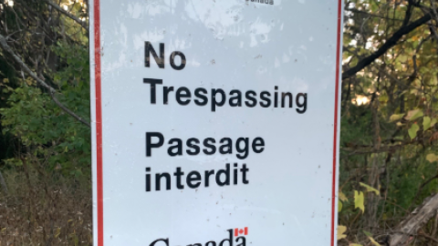 abandoned t shaped house - dddddddd.png