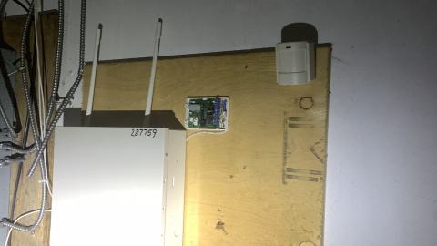 Abandoned t shaped house but I went in this time - IMG_1588.jpeg