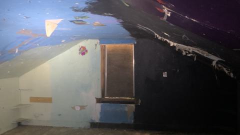 Abandoned t shaped house but I went in this time - IMG_1580.jpeg