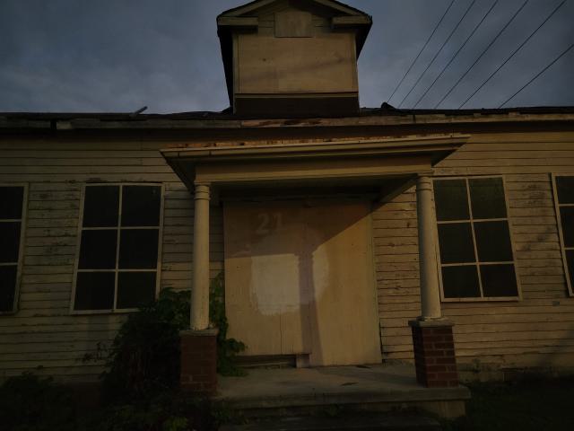 Heron Dandie House - 20251013_190402.jpg