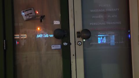 Abandoned Starbucks In Streetsville - 20251027_193602.jpg