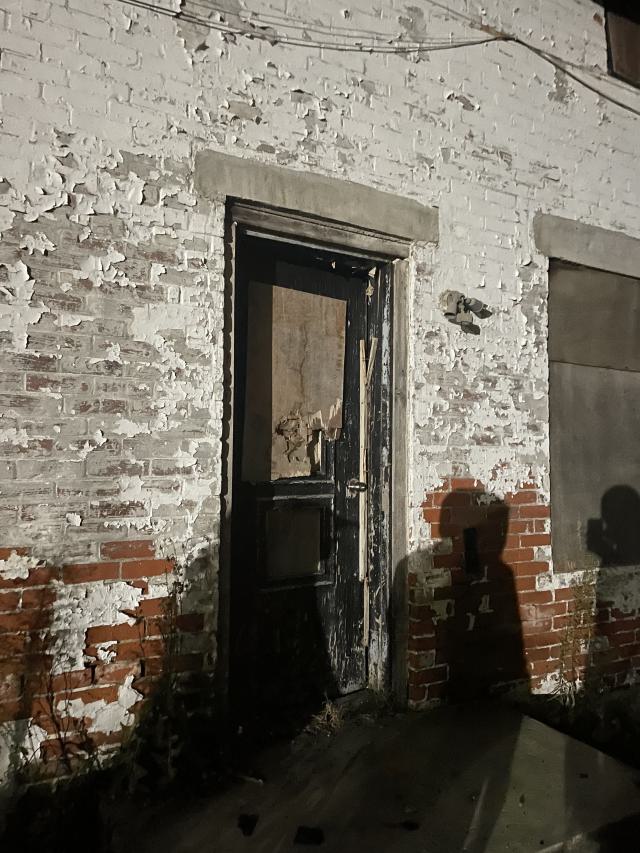 Boarded Up Tight - IMG_7467.jpeg