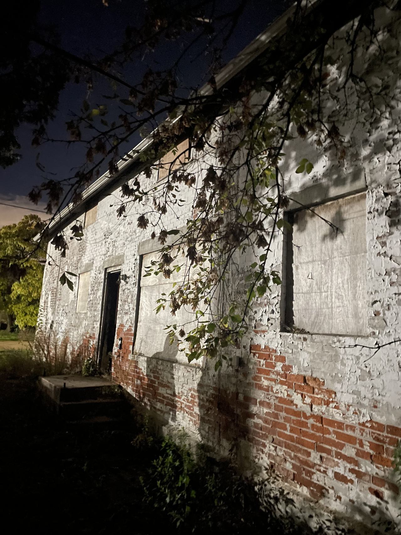 Boarded Up Tight - IMG_7466.jpeg