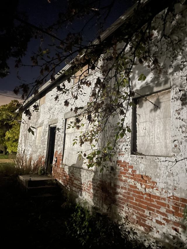 Boarded Up Tight - IMG_7466.jpeg