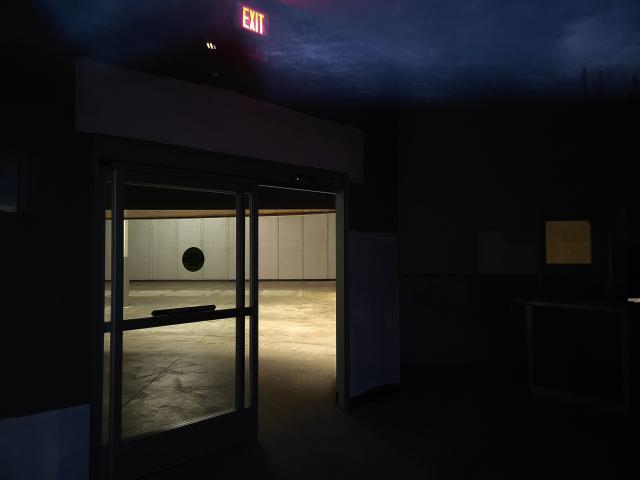 Closed Beer Store - 20251104_171651.jpg