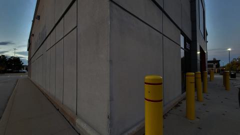 Closed Beer Store - 20251104_171257.jpg