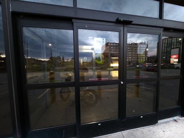 Closed Beer Store - 20251104_171220.jpg