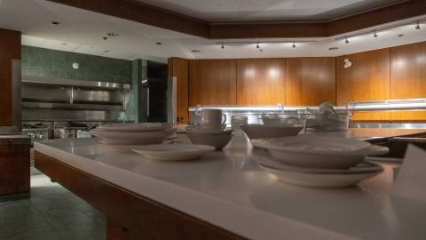 No One Knows - DSC02924.JPG