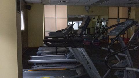 No One Knows - DSC02927.JPG