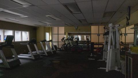 No One Knows - DSC02929.JPG