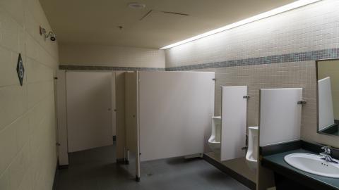 No One Knows - DSC02943.JPG