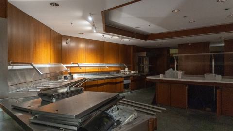 No One Knows - DSC02914.JPG