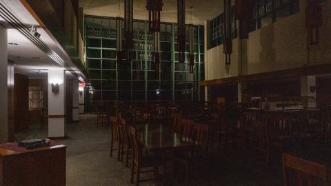 No One Knows - DSC02917.JPG