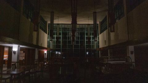 No One Knows - DSC02918.JPG