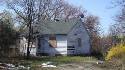 ... 3's a Crowd - 1.jpg