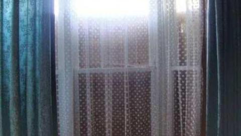 ... 3's a Crowd - 6b.jpg