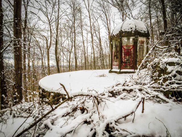 Grimsby Isolation Chamber photo 5