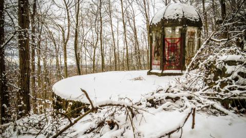 Grimsby Isolation Chamber - 90b19861-2efe-4352-b876-24c9c5aecdf7.jpg