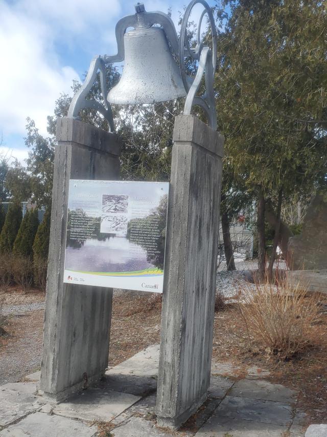 Fenelon falls Locks photo 4