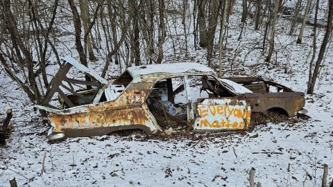 Abandoned 1963 Plymouth Valiant V-200