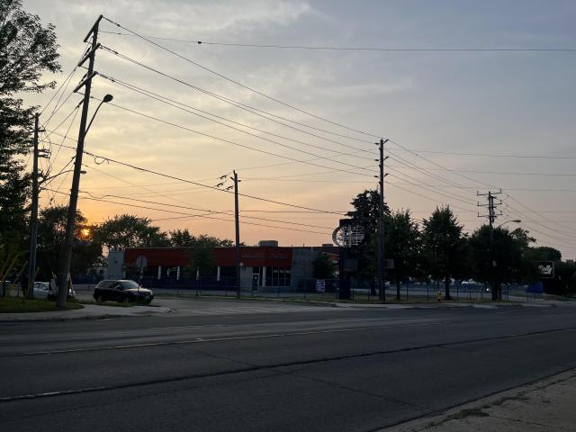 Rally Sports Bar + Smokehouse & Mister Transmission - Toronto, Ontario