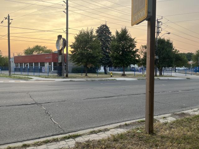 Rally Sports Bar + Smokehouse & Mister Transmission photo 3