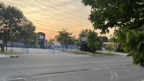 Sunset Exterior - 1489aba9-7e2f-45e2-b94a-ab435dc9577c.jpeg