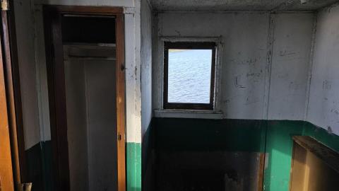 Old Tub - 6c56adc9-8e68-4248-a7c2-9e25e3b8798c.jpg