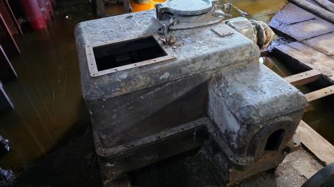 Old Tub - 62b0895d-c806-42fc-bd80-19207e99fb9e.jpg