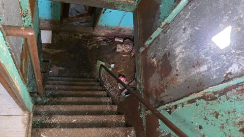 Old Tub - 13fd2787-75e5-4d7a-97bf-713e8e51d78b.jpg
