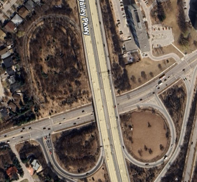 York Mills / DVP On-Ramp photo 2
