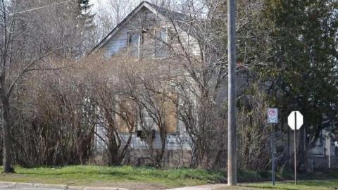 Bag lady house - Bag-Lady-House1.jpg