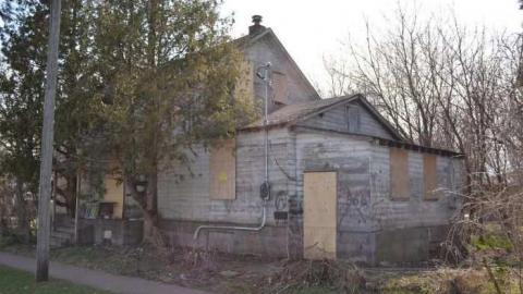 Bag lady house - Bag-Lady-House2.jpg