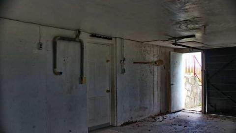 April 2012 - Dusty-Deals-Done21.jpg