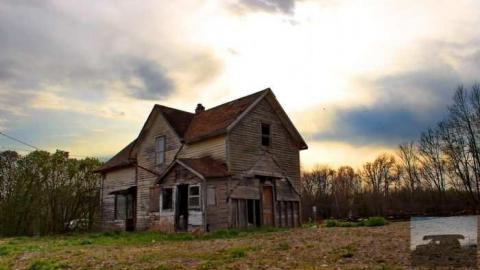 April 2012 - The-Stakes-Are-In9.jpg