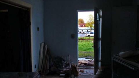 That vacant feeling Apr.2012 - kit-ab2 012li.jpg