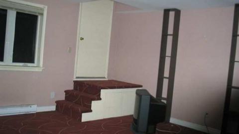 Abandoned Garage by Go Station photo 2