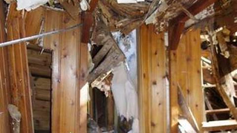 Caved in home Apr 28/2012 - Sebright-(The-Arthurs-Tragedy)23.jpg