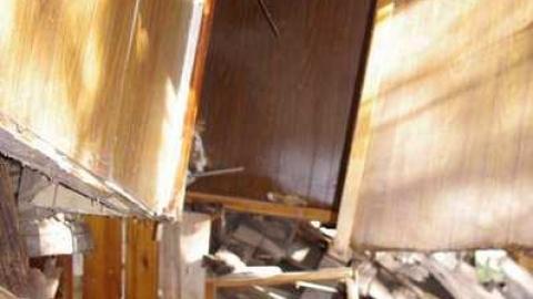 Caved in home Apr 28/2012 - Sebright-(The-Arthurs-Tragedy)26.jpg