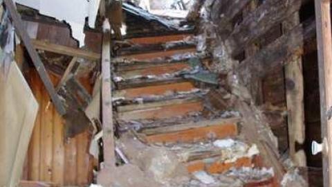 Caved in home Apr 28/2012 - Sebright-(The-Arthurs-Tragedy)31.jpg